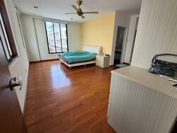 Phillips Avenue (D19), Semi-Detached #572263051